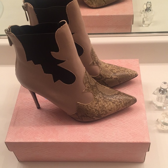 Cape Robbin Shoes - New Cape Robin Gone Wild Nude Heeled BootiesSize10